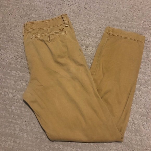 American Eagle Outfitters Other - American Eagle slim fit khaki pants 31X 32